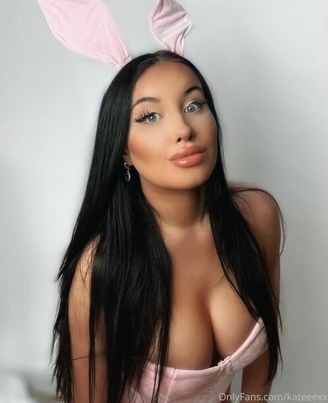 Kate Patterson strip onlyfans