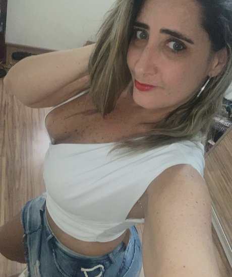 Vanessaalessandraoficial onlyfans leaked pictures