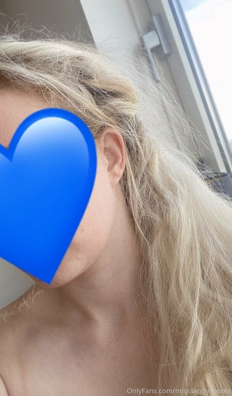 misssandyshores onlyfans lean