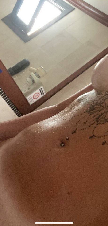 Enjoy x onlyfans topless