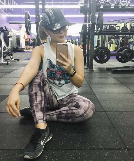 Sarah Carlos onlyfans post