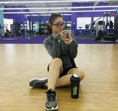 Sarah Carlos leak only fans