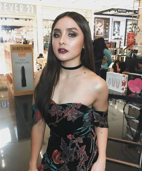 Sarah Carlos nude onlyfans leaks