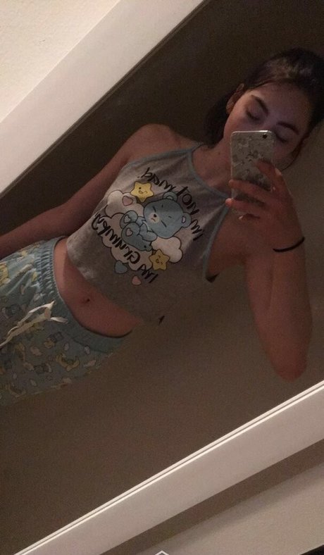 quinnie666 onlyfans strip