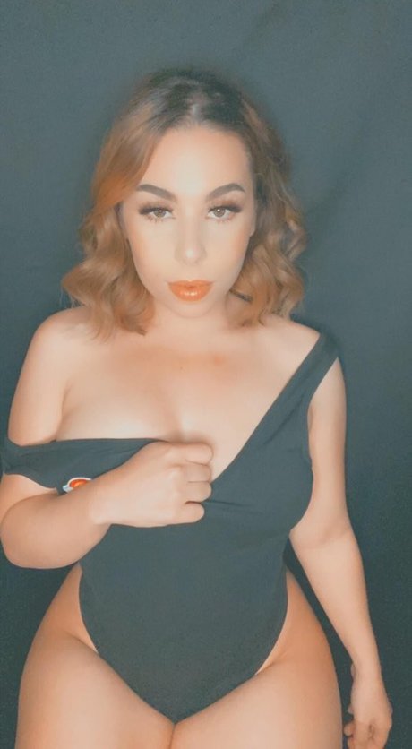 Alexis Pierce onlyfans leaks xxx