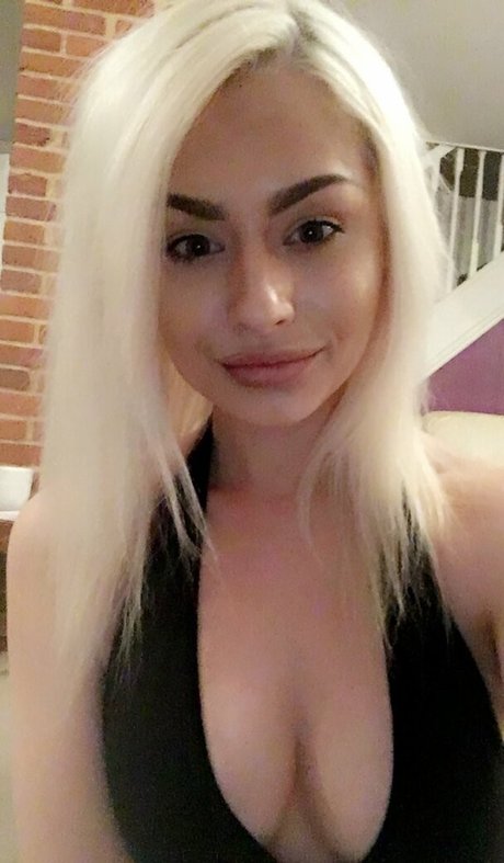 Romanie Smith leaked porn onlyfans