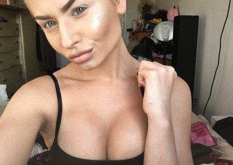 Romanie Smith onlyfans leak free