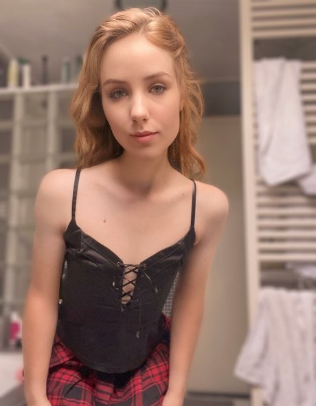 Strawberrysissy onlyfans topless