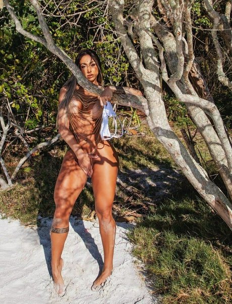 Emanuelle Abrantes Profile image