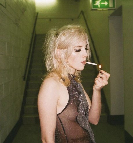 Izzy Phillips  exposure