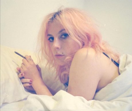 Izzy Phillips only fans leaks