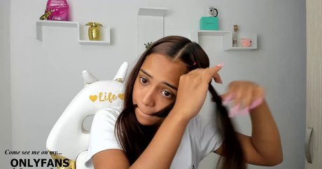 ISApetite onlyfans sex leaked