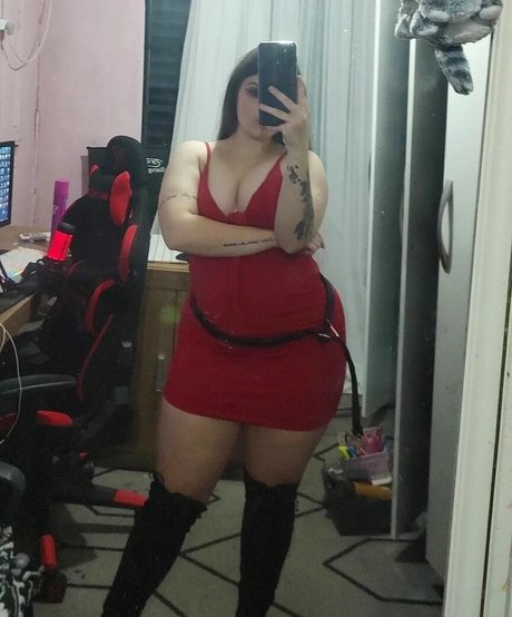 Hellen Silveira onlyfans model images