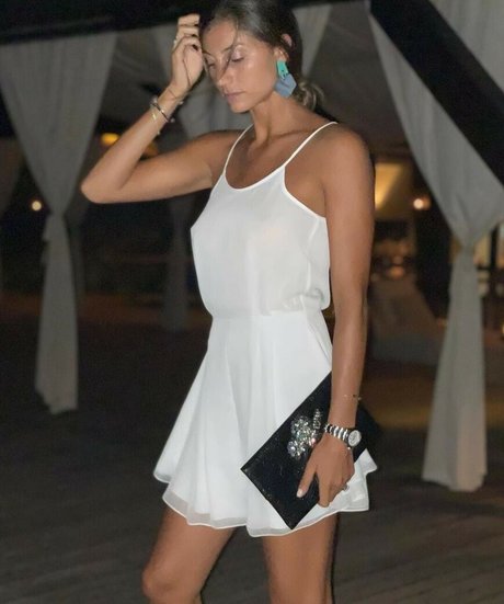 Corinna Dentoni nude onlyfans