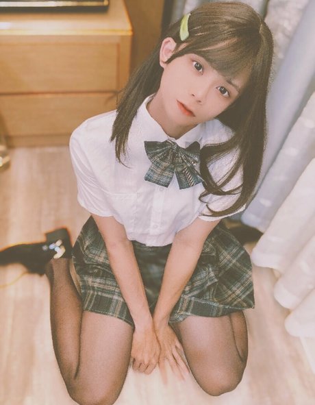 Luoluo onlyfans gratis