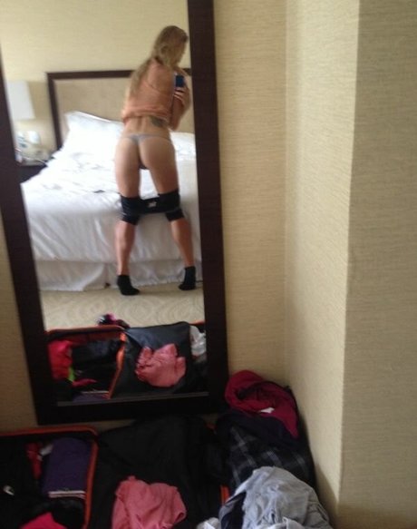 Sesil Karatantcheva onlyfans nide