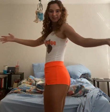 Oliveboo boobs onlyfans