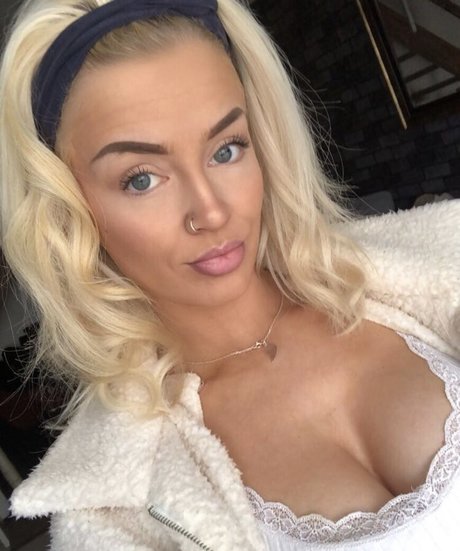 Xcandylashes onlyfans nude leak