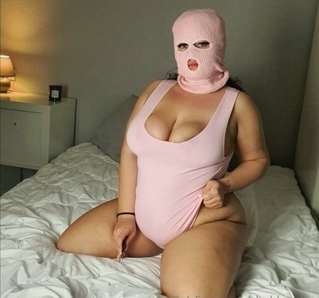Chubbycleo onlyfans explicit content