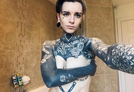 Holly Broome Inked onlyfans sex leak