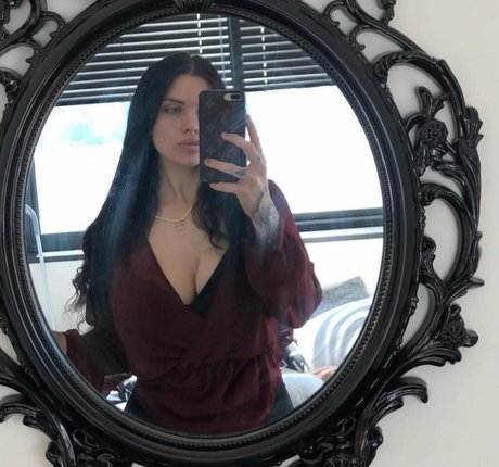 Alyssa Tognetti onlyfans explicit content