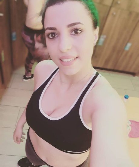 Ahlem Farhatti leaked onlyfans