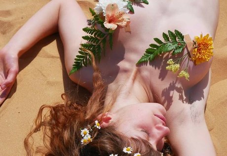 Maya Gott leaked onlyfans.