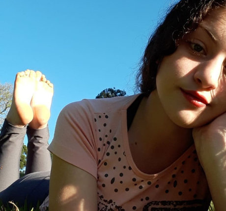 Friend s Pretty Feet onlyfans exposed