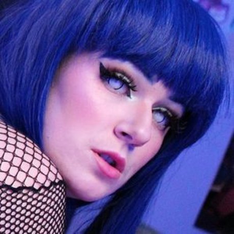 curvy shemale onlyfans top galleries