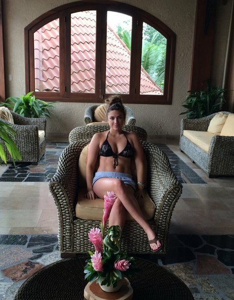 very skinny onlyfans beautiful xxx slide