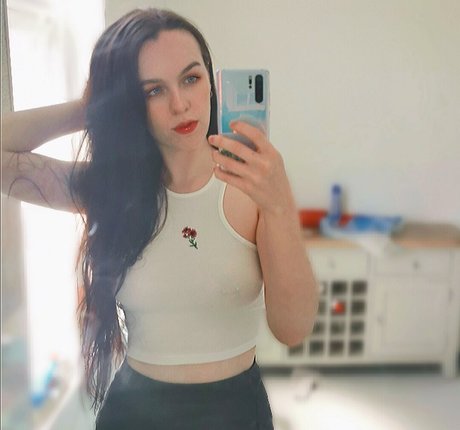 Sophie The Scientist onlyfans tits