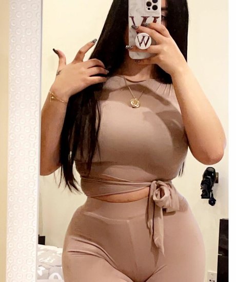 Wejdan Benarous onlyfans pics