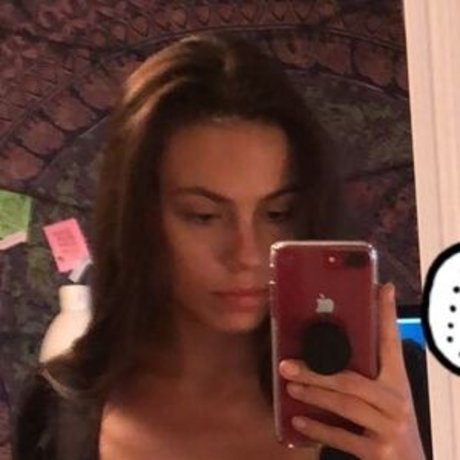 sarahjolzzz naked on onlyfans