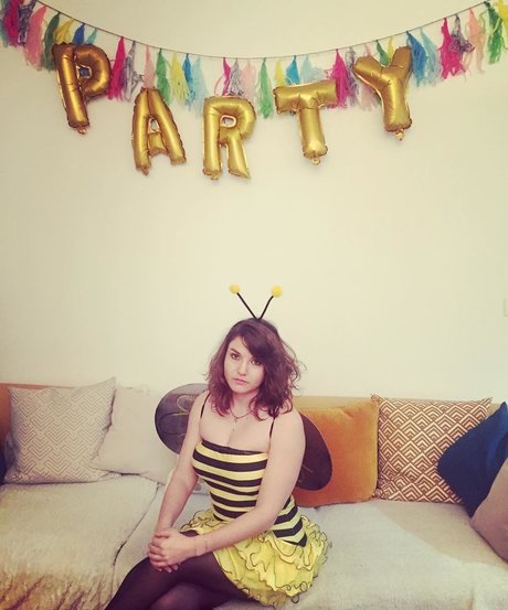 Eleonore Costes onlyfans leaked tits