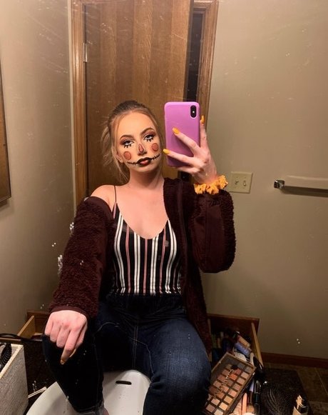 Pumasbutthole onlyfans model