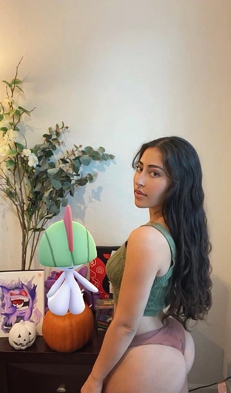 Gengarcontessa onlyfans desnuda