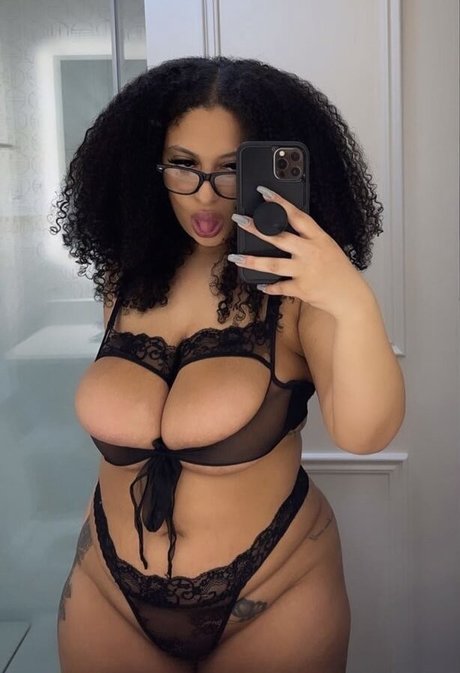 Thegirlofyourdreamz onlyfans free