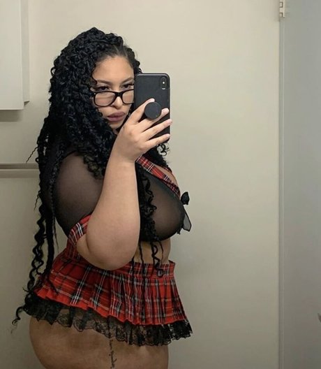 Thegirlofyourdreamz onlyfans creator