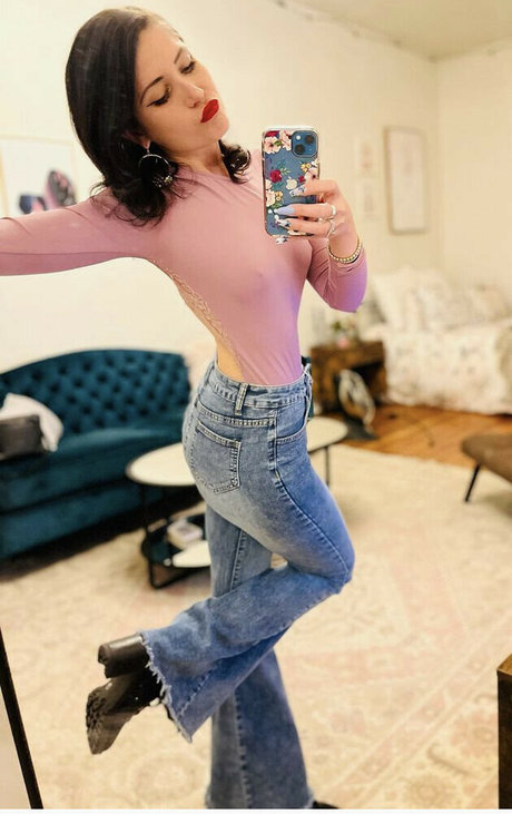 old lady onlyfans nude scan