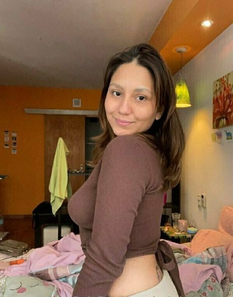 estelagomez naked onlyfans pics