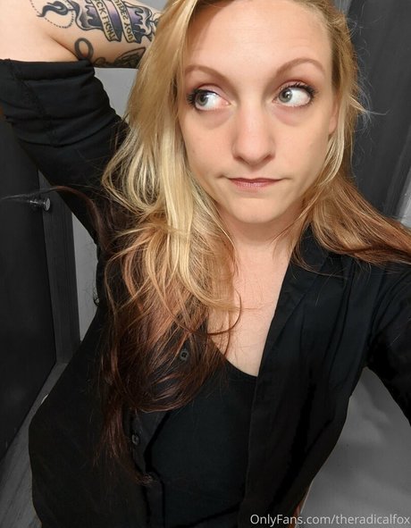 theradicalfox only fans naked