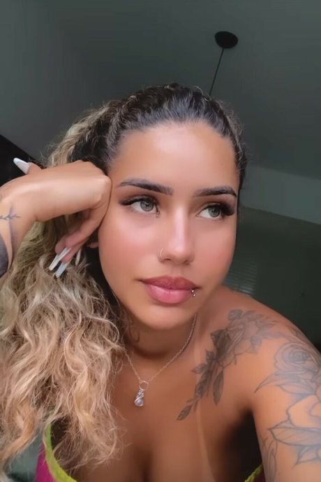 Muito Linda onlyfans post