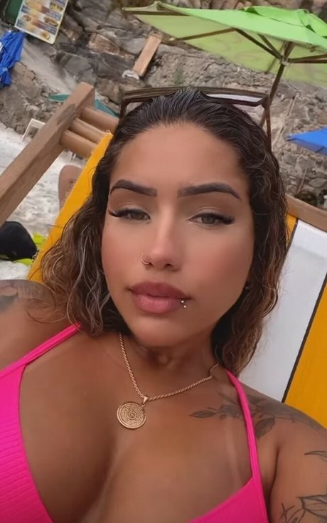 pussy wet onlyfans porn slide