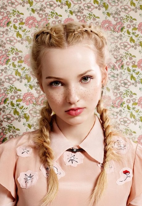 Dove Cameron onlyfans pic