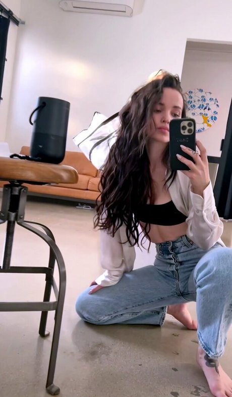 Dove Cameron porn onlyfans leak