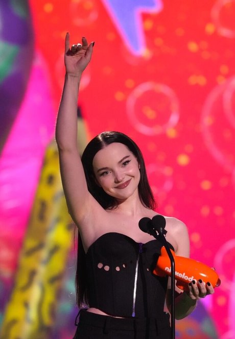 Dove Cameron porn onlyfans