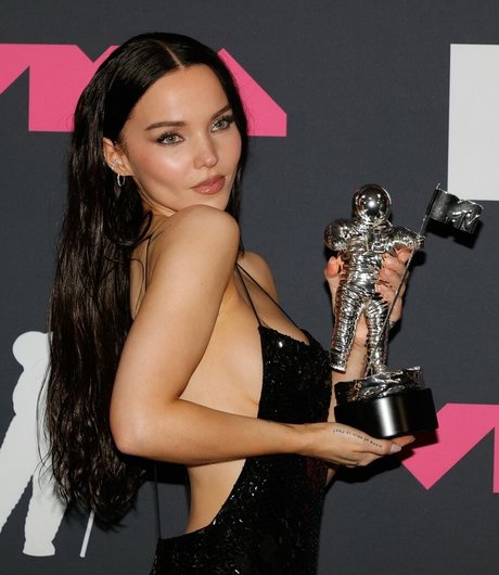 Dove Cameron onlyfans leak free