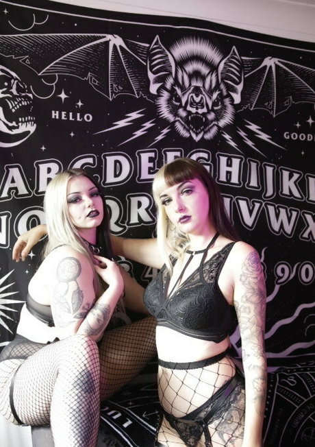 tallulah storm onlyfans striptease