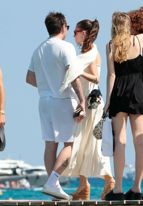 Nicola Peltz onlyfans boobs