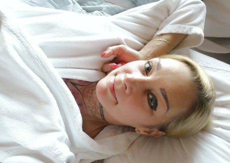 vivien6969 onlyfans desnuda